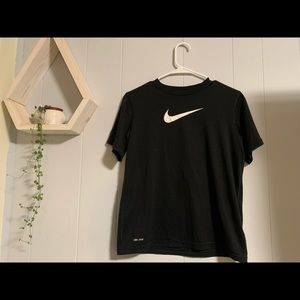 Nike dri fit t shirt